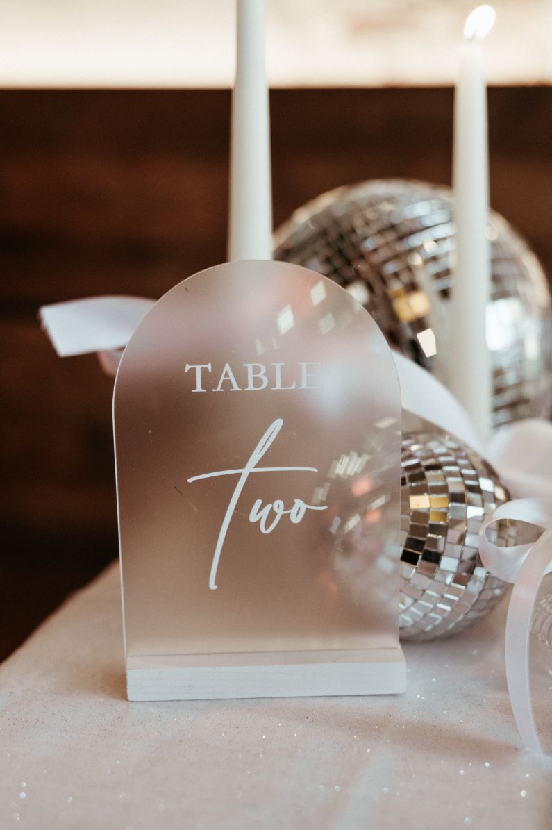 Tischnummer Glamour Discokugel Glammy Tischdeko Hochzeit mit Schleierkraut